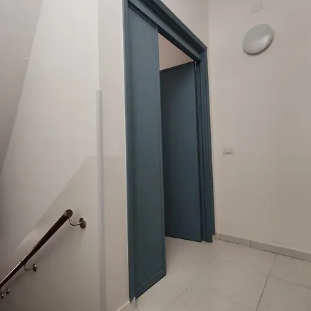 La Marina - Cosy And Central With Rooftop Terrace Apartmán