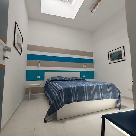 La Marina - Cosy And Central With Rooftop Terrace Apartmán *
