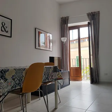 Apartment La Marina - Cosy And Central With Rooftop Terrace