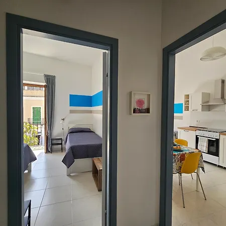Apartment La Marina - Cosy And Central With Rooftop Terrace