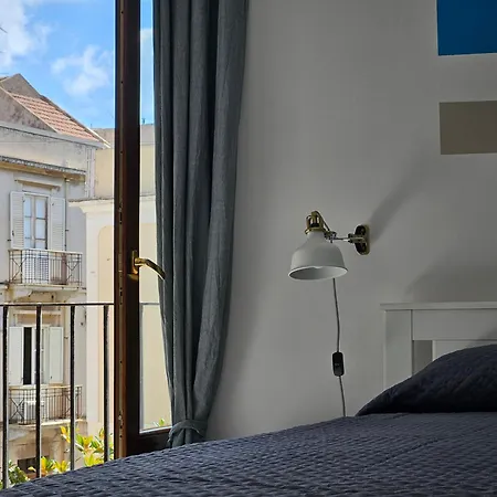 Apartment La Marina - Cosy And Central With Rooftop Terrace *